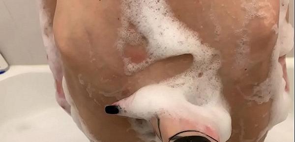  Bubble bath